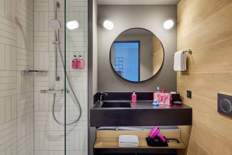 Moxy Cologne Muelheim — photo 7