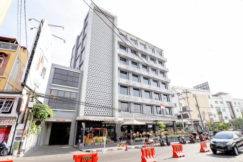 Unisi Hotel Malioboro - Jogja Syariah — building