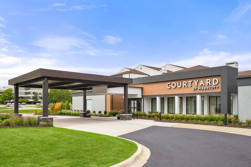 Courtyard by Marriott Detroit Livonia — building