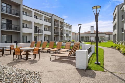 Courtyard by Marriott Detroit Livonia — photo 9