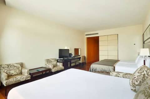 Eurostars Grand Marina — photo 2