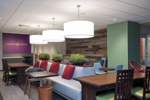 Home2 Suites by Hilton Indianapolis Downtown Indianapolis — photo 6