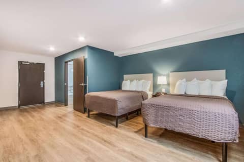 WoodSpring Suites Doral Miami Airport — photo 3
