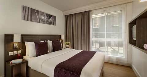 Citadines Trafalgar Square London — hotel room