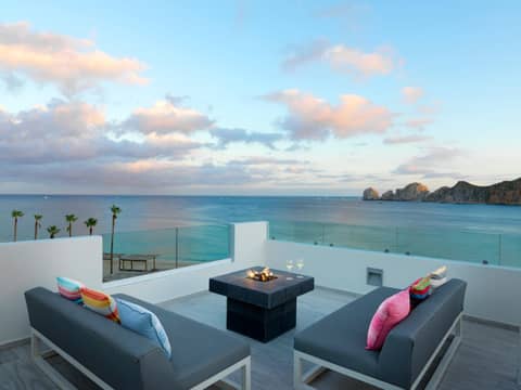 ME by Meliá Cabo - Adults Only — balance & terrace