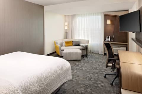 Courtyard by Marriott Dallas Downtown/Reunion District — photo 2