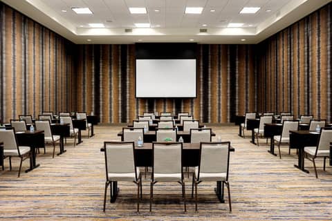 Courtyard by Marriott Dallas Downtown/Reunion District — photo 7