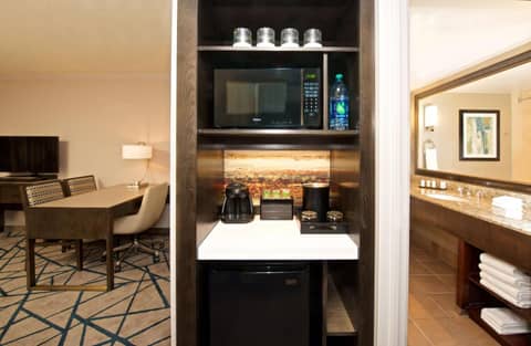 Embassy Suites by Hilton Portland Tigard — photo 5