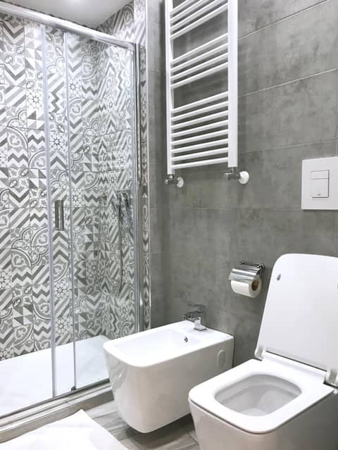 BRAKKO 45 — bathroom