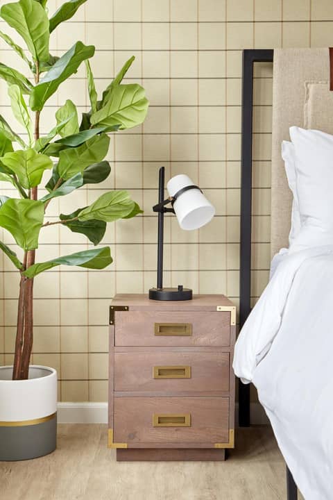 Kasa Cadillac Square Detroit — bedroom