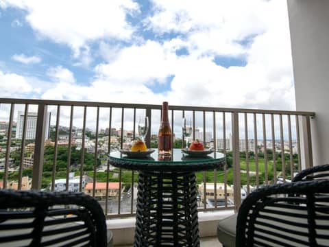 Cozy Stay in Naha — balance & terrace