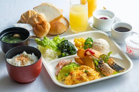 Hiroshima Intelligent Hotel Stadium Mae — dining