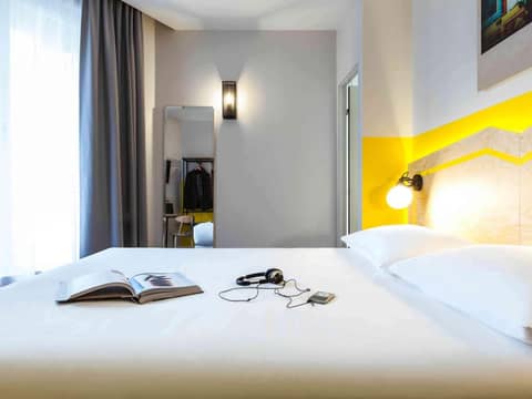 ibis Styles Paris Nation Porte De Montreuil — hotel room