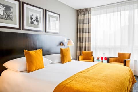 Auteuil Manotel — bedroom