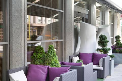 Auteuil Manotel — balance & terrace