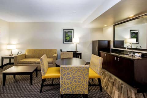 La Quinta by Wyndham Fort Lauderdale Tamarac — hotel room