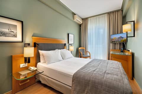 Plaka Hotel — photo 2