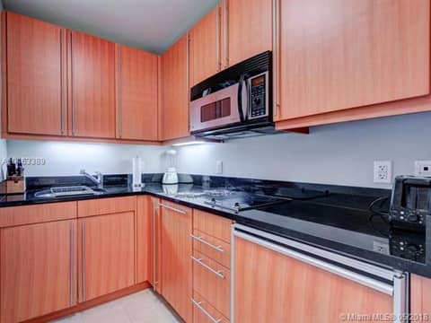 Private condo hotel at Four Seasons Brickell — photo 8