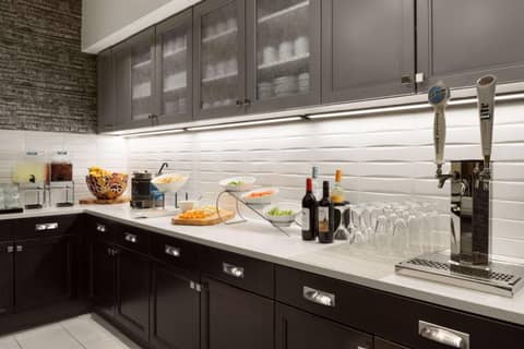 Homewood Suites By Hilton Milwaukee Downtown — photo 6