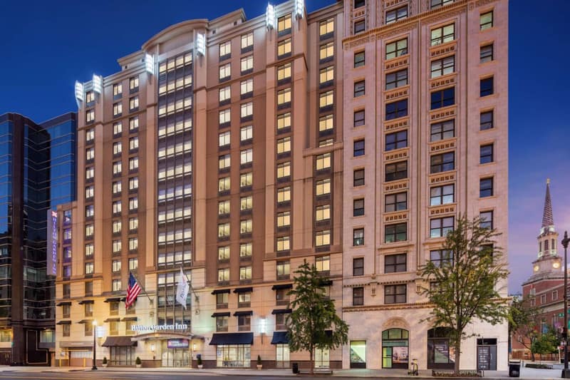 Hilton Garden Inn Washington DC Downtown — building