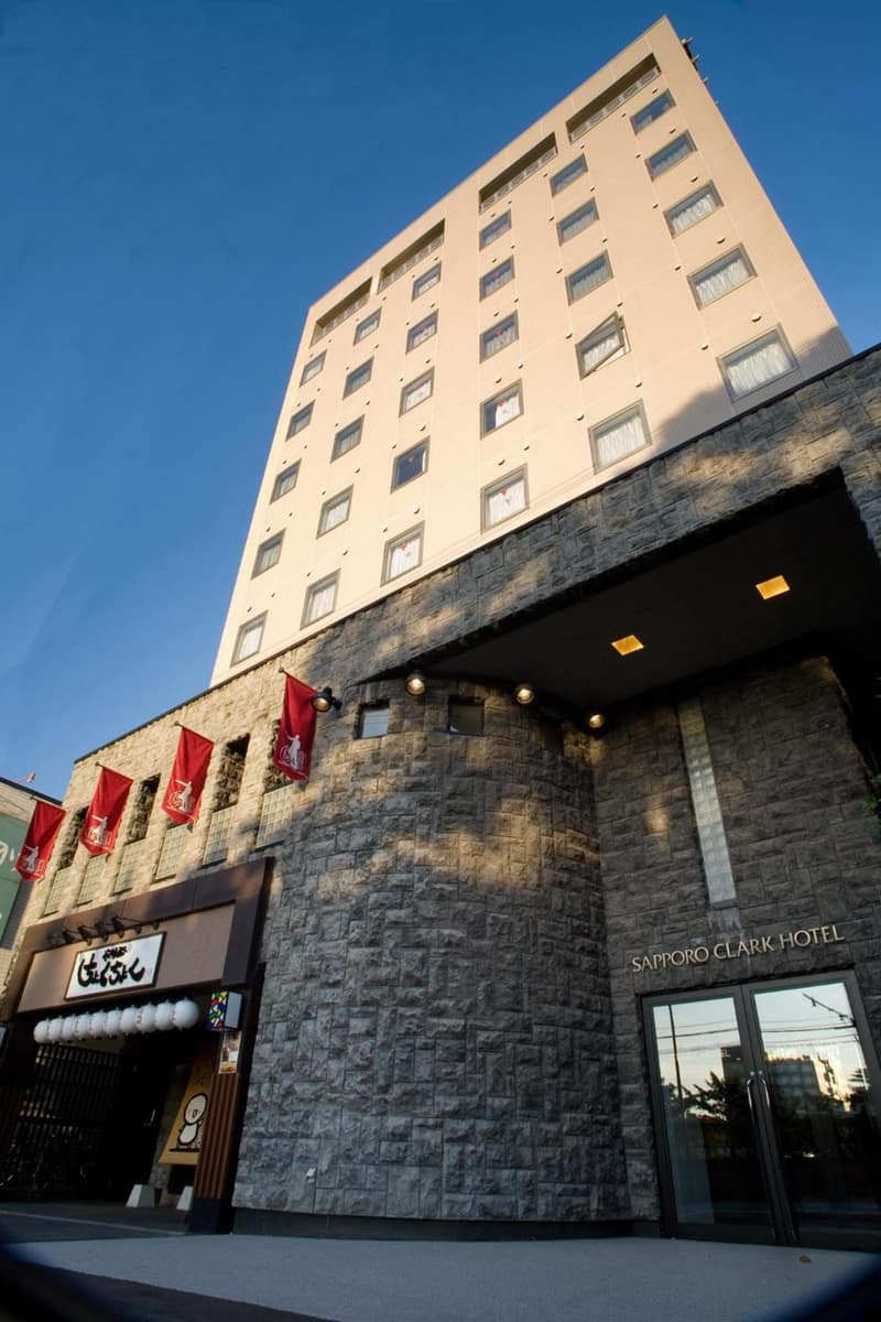 Sapporo Clark Hotel — building