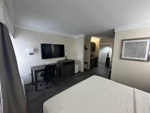 Spark By Hilton Fort Myers — photo 2