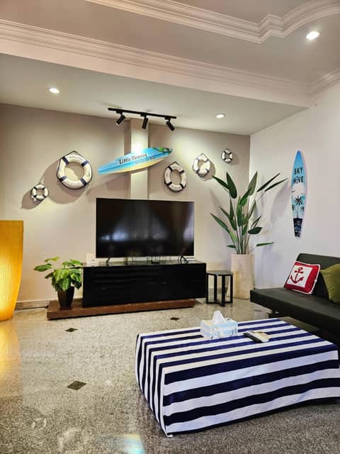 Little Heaven by Sky Hive, A Beach Front Bungalow — photo 9
