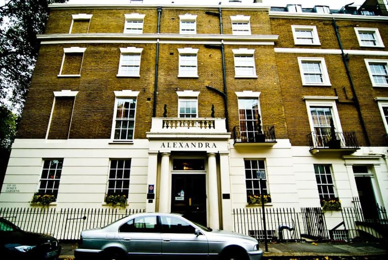 Alexandra Hotel — building