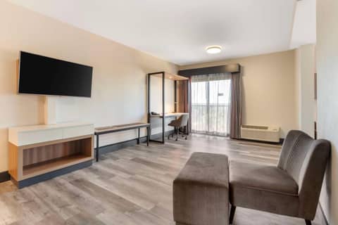 Best Western Plus Atlanta Airport East — photo 9