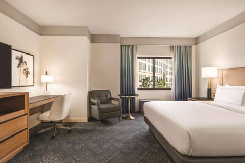 DoubleTree by Hilton Tampa Rocky Point Waterfront — photo 8