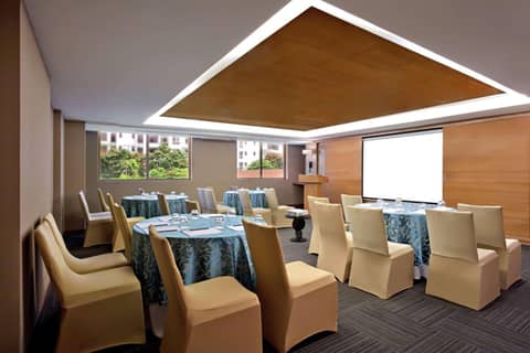 DoubleTree Suites by Hilton Bengaluru Outer Ring Road — photo 3