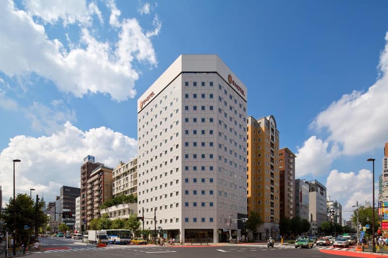 E Hotel Higashi Shinjuku — building