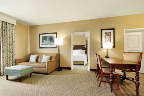 Embassy Suites Savannah Historic District — photo 3