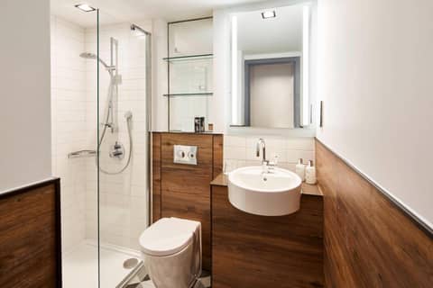 Residence Inn by Marriott London Kensington — bathroom