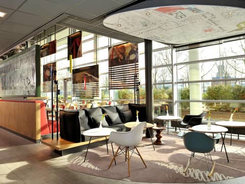 ibis Amsterdam City West — lounge