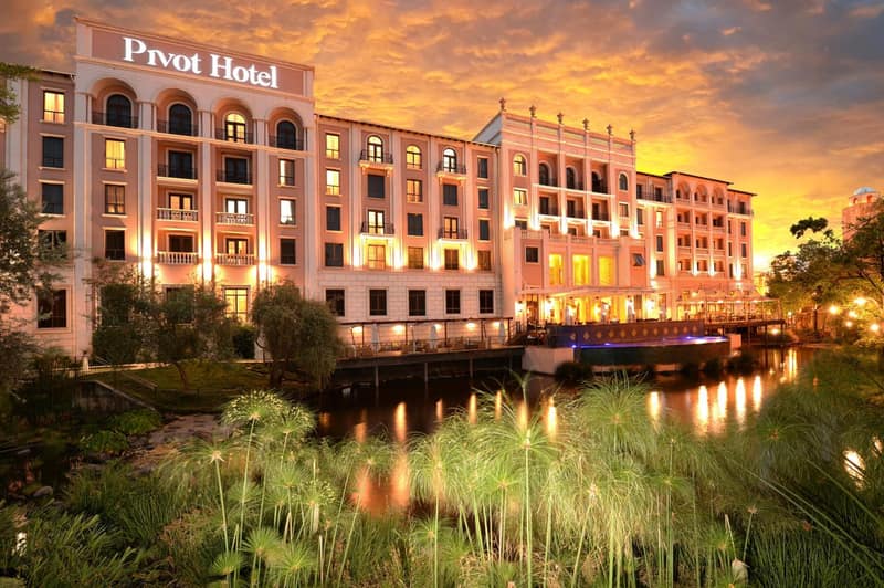 Pivot Hotel Montecasino — building