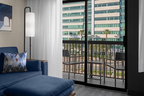 Courtyard by Marriott San Diego Central — photo 8