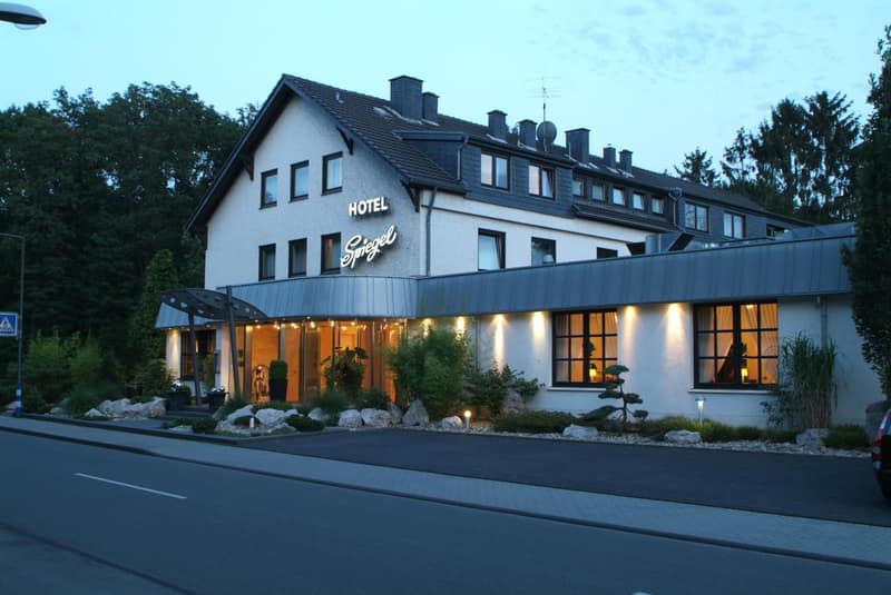 Hotel Spiegel — building