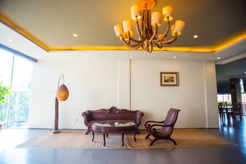 ECLIPSE Hotel — lounge