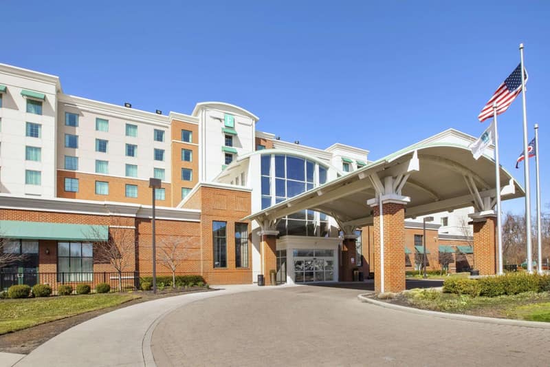 Embassy Suites Columbus - Airport — building