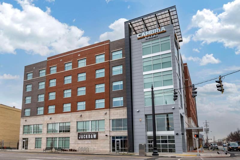 Cambria Hotel Louisville Downtown-Whiskey Row — building