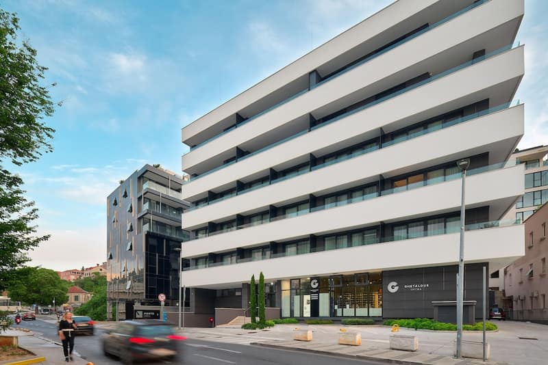 Boutique Hotel Porto — building
