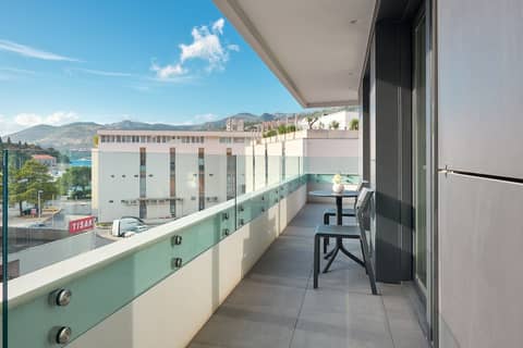 Boutique Hotel Porto — balance & terrace