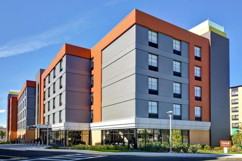 Home2 Suites By Hilton Boston South Bay — building