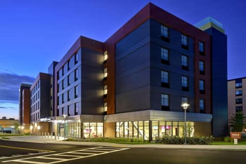 Home2 Suites By Hilton Boston South Bay — photo 4