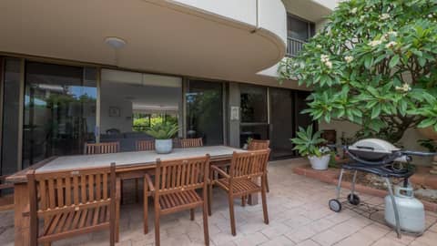 Norfolk Luxury Beachfront Apartments Gold Coast — balance & terrace
