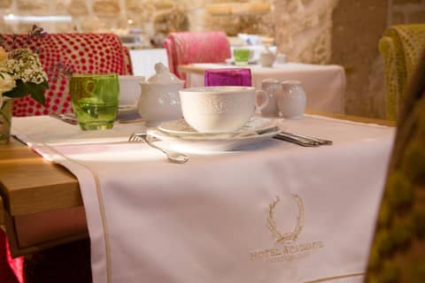 Académie Hôtel Saint Germain — dining