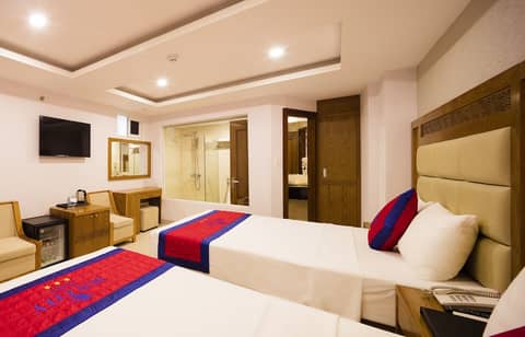 Sun City Hotel — hotel room