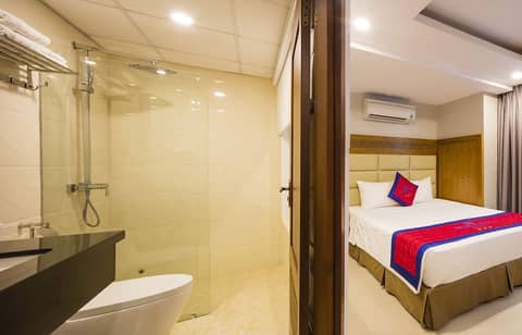 Sun City Hotel — hotel room