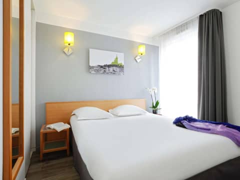 Aparthotel Adagio Access Marseille Prado Périer — hotel room